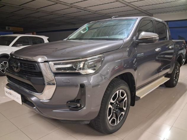 Toyota Hilux IV 2021 2.4 d-4d C&C 4x4 Comfort