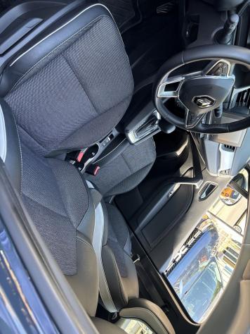Renault Captur E-Tech hybrid 1.6 E-TECH HEV 145 TECHNO AUTO - Foto 6
