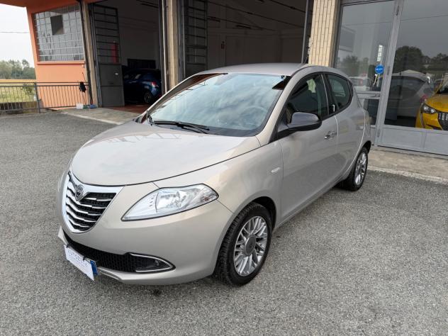 Lancia Ypsilon 1.2 69 CV 5 porte S&S Gold