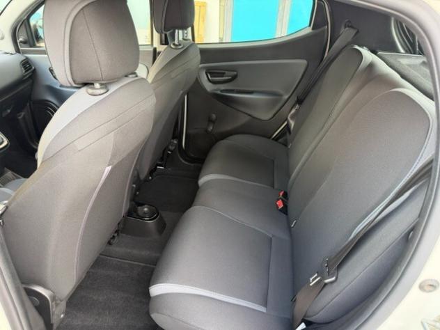 Lancia Ypsilon 1.2 x neopatentati - Foto 8