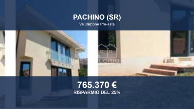 Immobile in asta di 602 m², box auto in vendita a Pachino