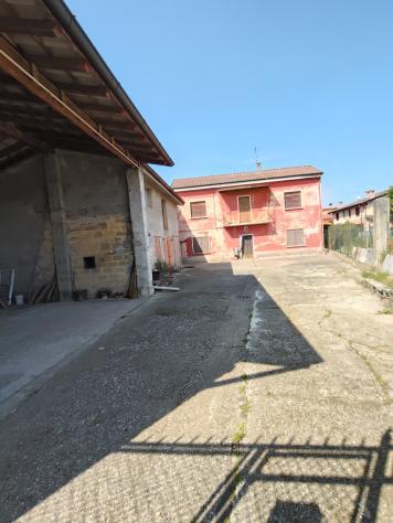 Singola in vendita a Pieve Porto Morone