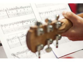 Lezioni di chitarra moderna, teoria ed armonia per tutti i livelli