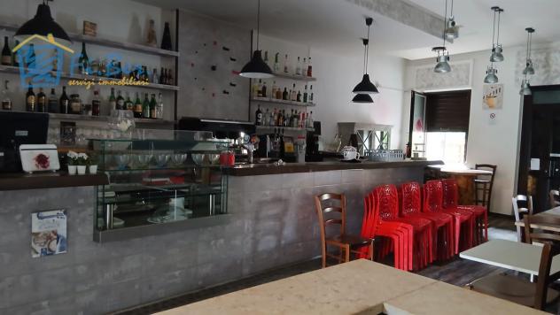 Cernusco sul Naviglio - AMPIO NEGOZIO CON CANTINA - Foto 8