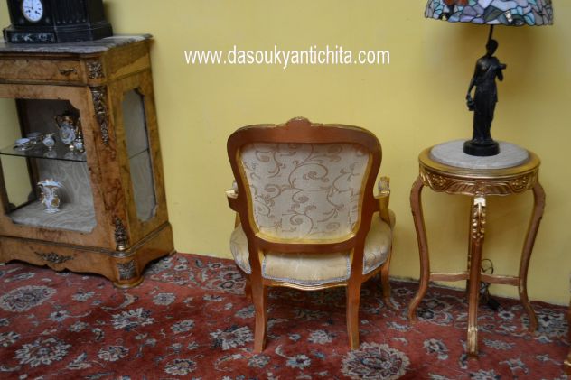 Tris di coppia di poltrone e tavolino stile Luigi XV - Foto 7