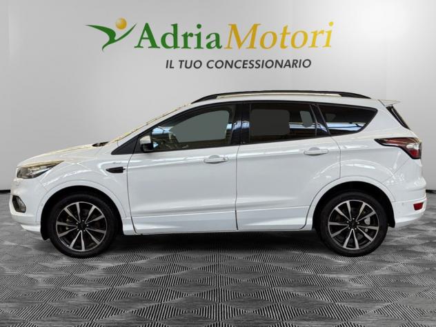 Ford Kuga 1.5 TDCi 120CV S&S 2WD ST-Line - Foto 2
