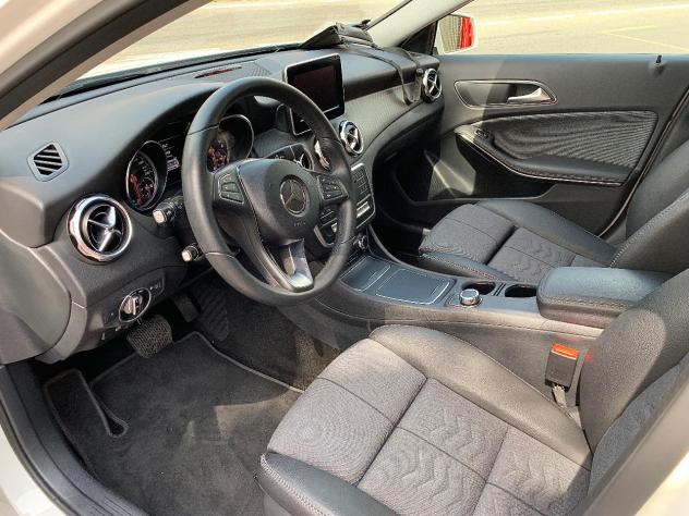 Mercedes-Benz GLA 200 VETTURA AZIENDALE KM CERTIFICATI GARANZIA 12 MESI - Foto 10