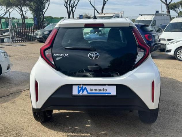 TOYOTA Aygo X Active 1.0cc 72cv AUT. CAMERA POST. CRUISE C. rif. 24170738 - Foto 4