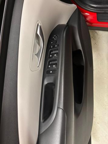 Hyundai Tucson 1.6 T-GDI MHEV 2wd 150cv Xtech iMT - Foto 9