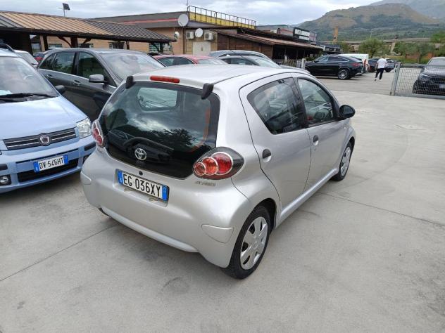 TOYOTA Aygo 1.0i 68CV - NEOPATENTATI - Foto 9