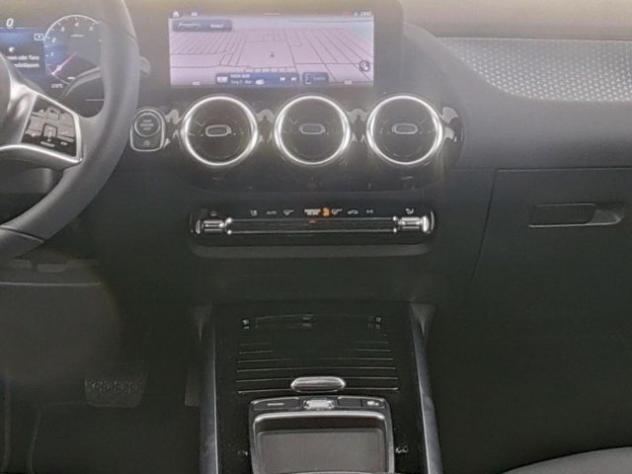 MERCEDES-BENZ GLA 180 Automatic Progressive Advanced rif. 24113593 - Foto 9