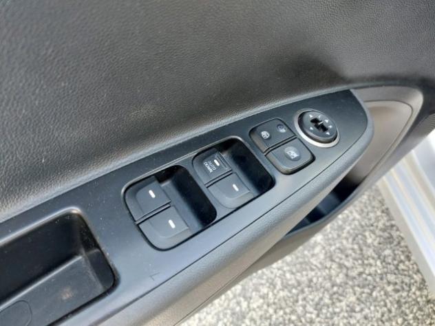 HYUNDAI i10 1.0 MPI Comfort Clima Usb Bluetooth rif. 24093585 - Foto 10