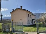 Leonessa Vallunga MQ 220 piu MQ 17.000 terreno seminativo