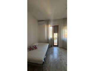 Stanza letto una piazza e mezza