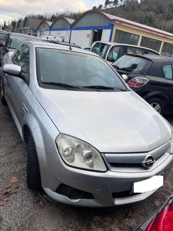 VARI PEZZI DI RICAMBIO OPEL TIGRA