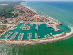 Asta Posti barca a Marina di Pisa con box e posti auto
