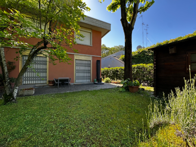 Villa a schiera in vendita a Modena