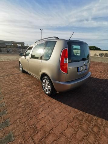 Skoda Roomster 1.2 TDI CR 75CV Active 2012 - Foto 6