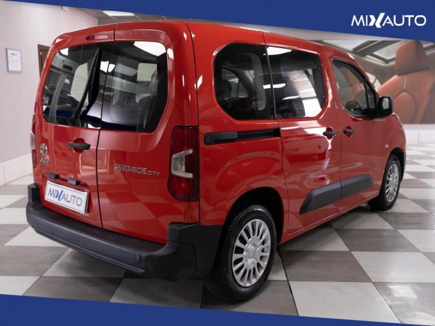 Toyota Proace City Verso 1.5D COMBI GX PLUS L1 130CV - Foto 5