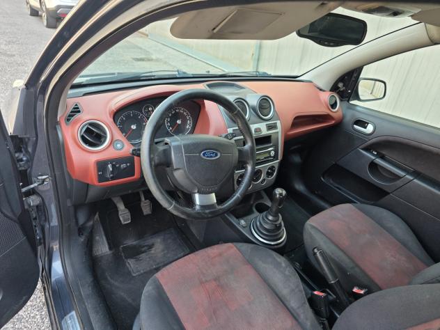 Ford Fiesta 1.4 TDCi 5p. Ghia - Foto 9