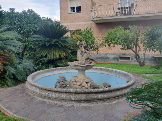 REGIONE PONTELUNGO DUE GRANDI TRILOCALI IN VILLA