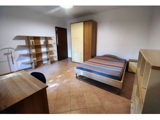 Camera singola con bagno privato zona MURRI