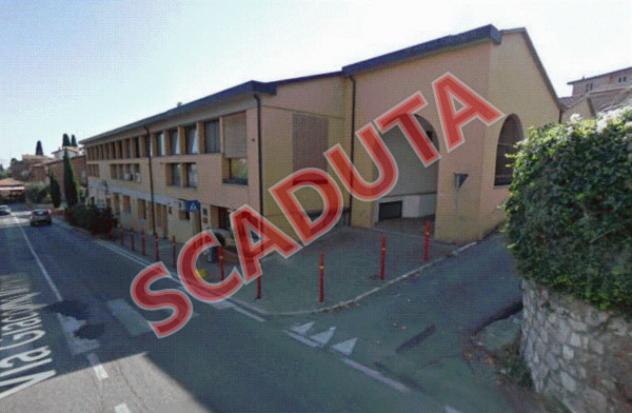 Immobile in asta di 555 m² con più di 5 locali in vendita a Sinalunga