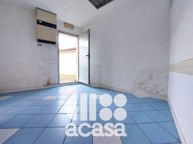AFFITTASI NEGOZIO/UFFICIO ADIACENTE AL PORTOCANALE - Foto 6