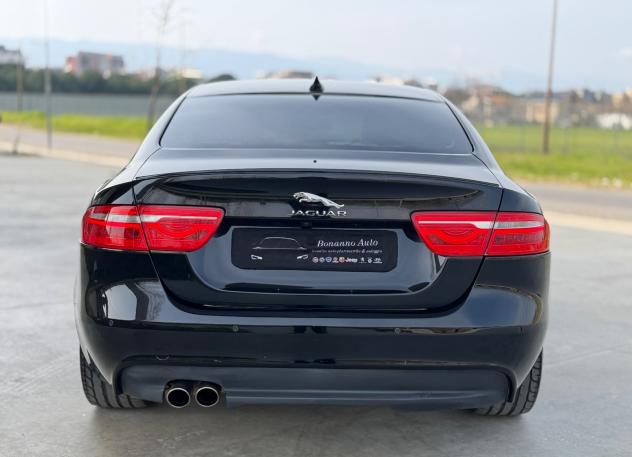Jaguar XE 2.0 D Turbo R-Sport - Foto 6