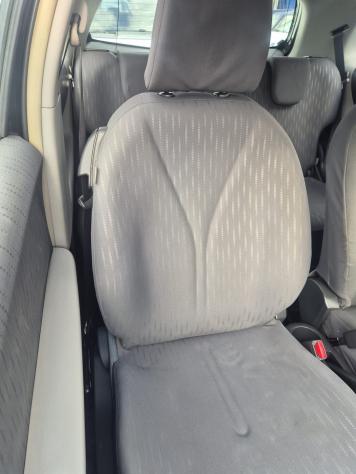 Toyota Yaris BENZINA UNICO PROPRIETARIO - Foto 8