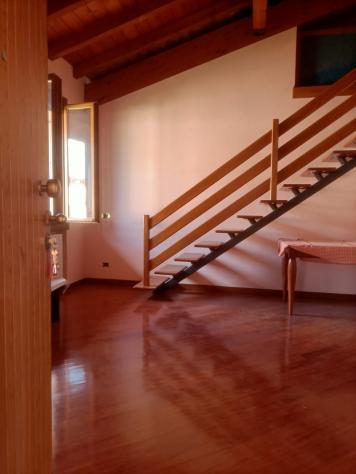 Appartamento in Villa – Elegante 4 Locali in Contesto Signorile - Foto 10