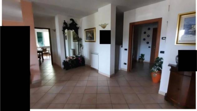 Immobile in asta di 195 m² con più di 5 locali e box auto in vendita a Vezzano Ligure - Foto 3