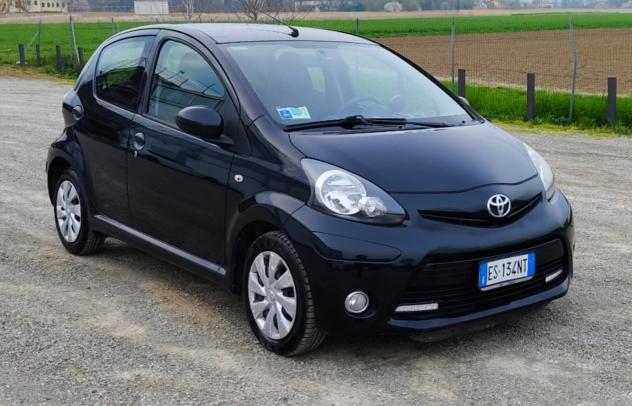 Toyota Aygo 1.0 12V VVT-i 5 porte Active Connect - Foto 8