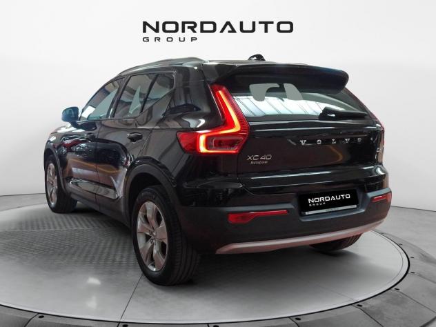 Volvo XC40 (2017--) D3 Momentum - Foto 4