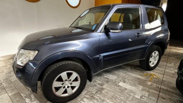 MITSUBISHI Pajero 3.2 DI-D 16V aut. 3p. Instyle DPF rif. 24000600 - Foto 3