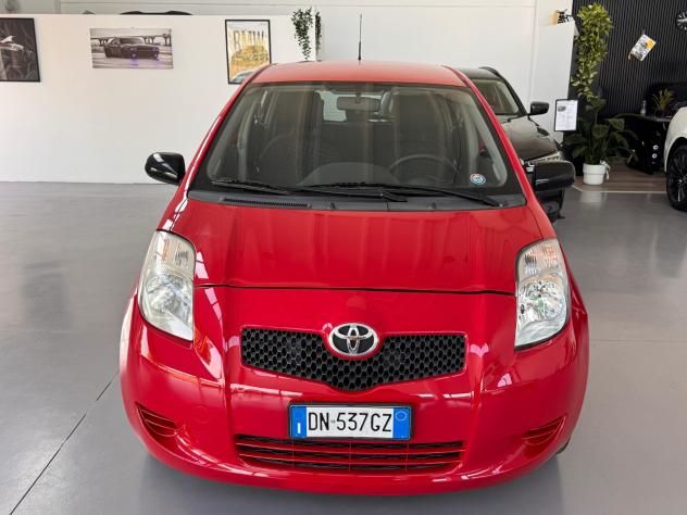 Toyota Yaris 1.0 5 porte - Foto 2