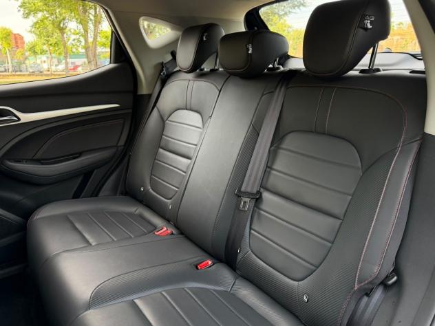 MG ZS ZS 1.5 Luxury " NERA" +GPL - Foto 9