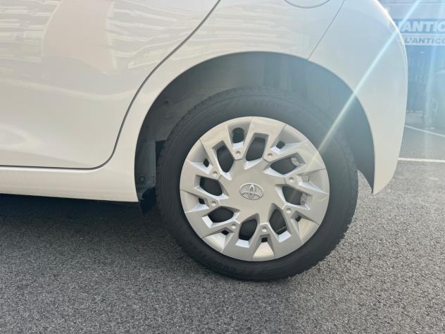 Toyota Aygo Connect 1.0 VVT-i 72 CV 5 porte x-play MMT led navi kamera - Foto 7