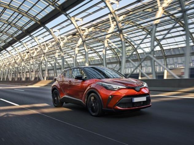 TOYOTA C-HR 1.8 Hybrid E-CVT Active rif. 23795370