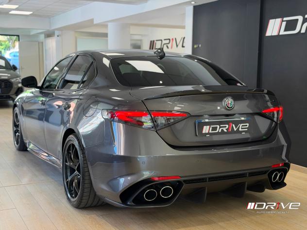 ALFA ROMEO Giulia (2016) Giulia 2.9 V6 Bi-Turbo AT8 Quadrifoglio - Foto 3