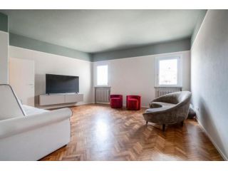 Palazzo / Edificio in affitto a Cervia