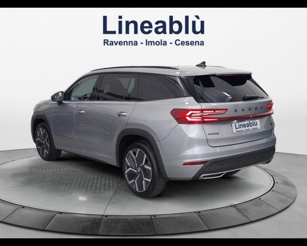 Škoda Kodiaq Sportline Be More 7 posti 2,0 TDI 142 kW (193 CV) 7 marce - DSG 4x4 - Foto 6
