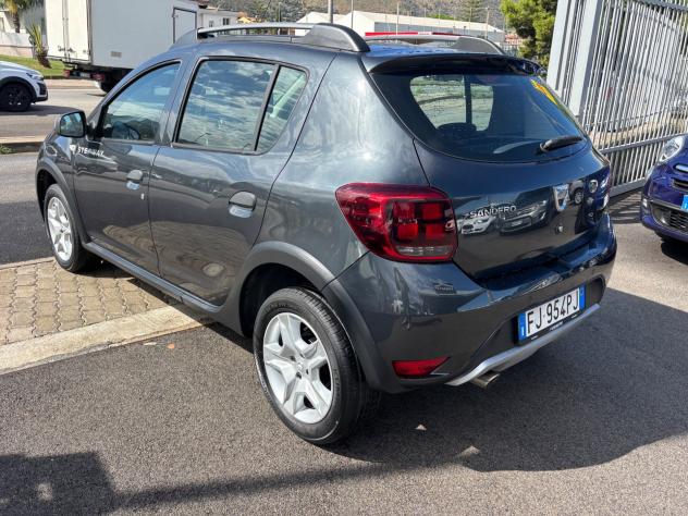 Dacia Sandero Stepway 1.5 dCi 8V 90CV Start&Stop - Foto 8