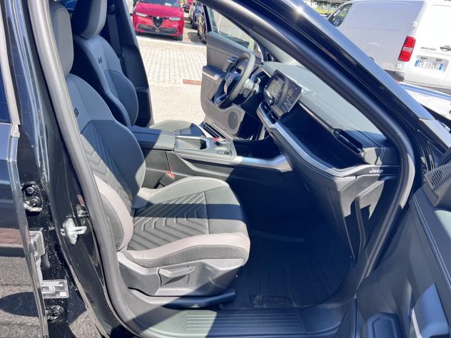 Jeep Compass E-Hybrid 1.2 Turbo MHEV 106kW Summit DCT - Foto 7