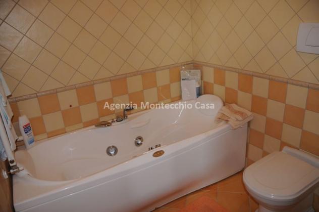 Villa singola con garage e ampio giardino esclusivo - Foto 9
