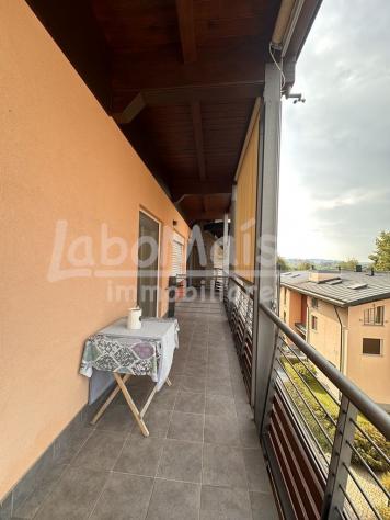 GAVIRATE recente mansarda con terrazzo - Foto 2