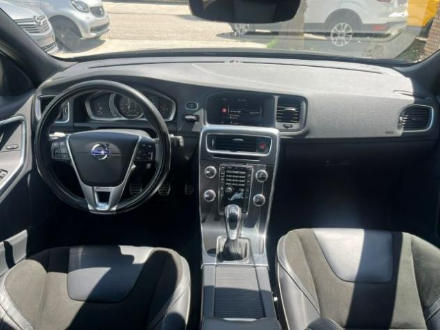 VOLVO V60 D2 2.0 R-design rif. 22166745 - Foto 7