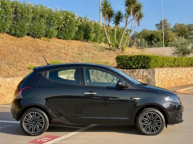 LANCIA Ypsilon GOLD+NAVI CARPLAY+SENSORI+LED rif. 23982067 - Foto 5