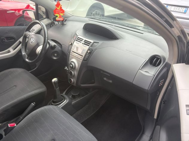 Toyota Yaris 1.0 benz 2008 5 porte - Foto 8