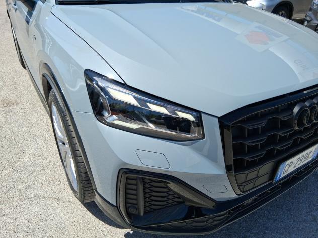 Audi Q2 2.0 35 TDI Identity BLACK S TRONIC-Ufficiale solo km. 42.827 - Foto 10
